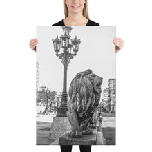 Load image into Gallery viewer, HAVANA VINTAGE Prado Street Lions | Canvas
