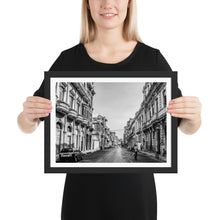 Load image into Gallery viewer, HAVANA San Lazaro Street | Framed photo paper poster