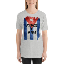 Load image into Gallery viewer, WOMAN PATRIA Y VIDA | Short-Sleeve Unisex T-Shirt