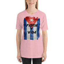 Load image into Gallery viewer, WOMAN PATRIA Y VIDA | Short-Sleeve Unisex T-Shirt