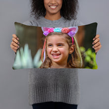 Load image into Gallery viewer, Mia Basic Pillow
